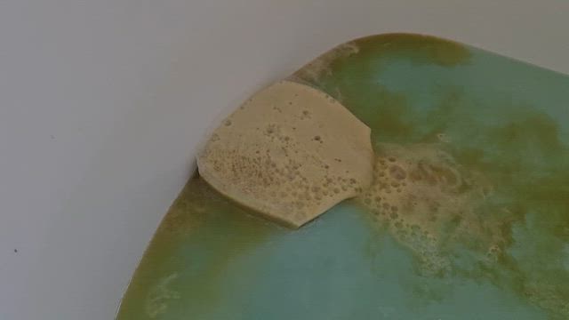 お掃除スイッチオン！驚愕の風呂釜掃除の記事動画