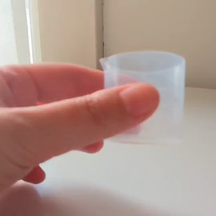ちょっと独特な毛穴トリートメントの記事動画
