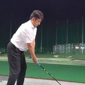 左肩で見るの画像