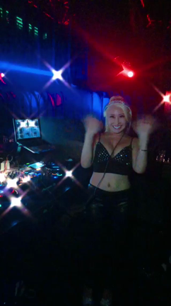 1OAK dj★☆の記事動画