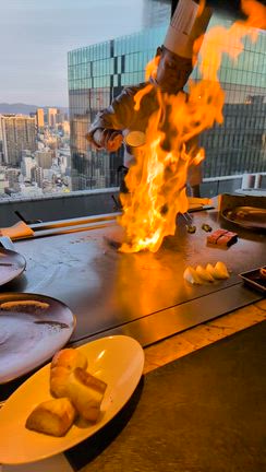 梅田の一等地、31階の絶景と鉄板焼き(*^^*)ニュー松坂で家族ディナーの記事動画