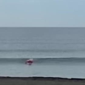 今日は平和な小波のコンディションの画像