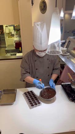【香川】香川の人気洋菓子店ルーヴさんのチョコ試食会。チョコが本気すぎてやばかった。。の記事動画