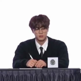 【BTS】ジンくん VS テテちゃんの画像