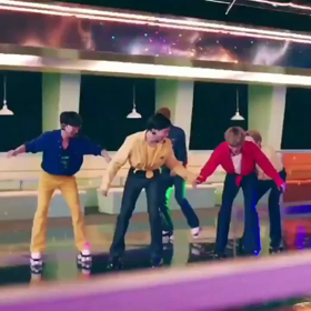【BTS】へっぴり腰の(笑)テテ＆ホソクwwwの画像