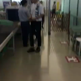 ユノ٩(๑∵๑)۶【手荷物検査】の画像