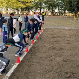 12月10日   立ち幅跳び①の画像