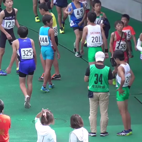 藤﨑怜くん 100mのレース後の画像