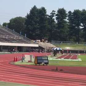 小学男子100ｍ決勝(正面から)の画像