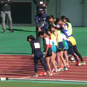 ６年女子1000m第１組①の画像