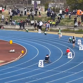 女子リレー４組　１位の画像