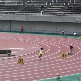 女子リレー予選３組目の画像