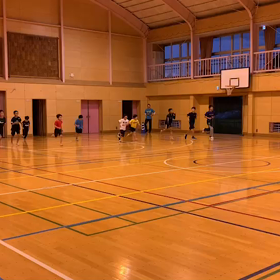 川越小練習 男子シャトルラン①の画像