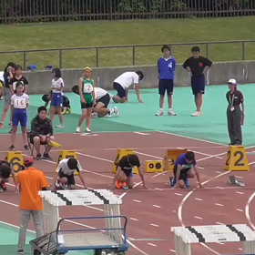 ６年男子100ｍ ゴール付近の画像
