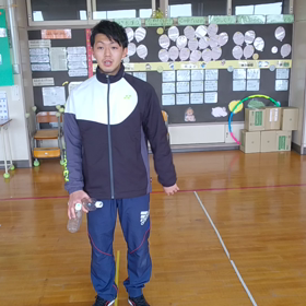 家トレ(上半身強化編)⑥「アームカール」の画像