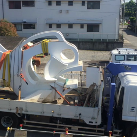 金魚すべり台が、街中を走る！の画像