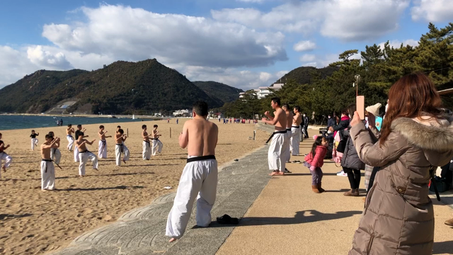 岡山県極真空手道連盟合同寒稽古。後編。の記事動画