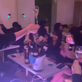 六本木シーシャバーTOKYO SHISHA LOUNGEシャンパン開きまくり☆の画像