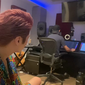 DJ Swivelのスタジオに来たよ☆の画像