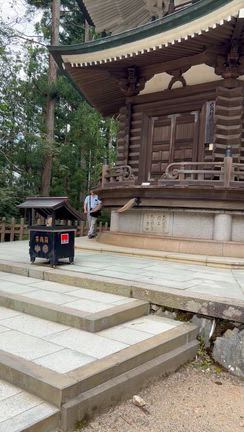 高野山、金剛峯寺の襖絵の記事動画