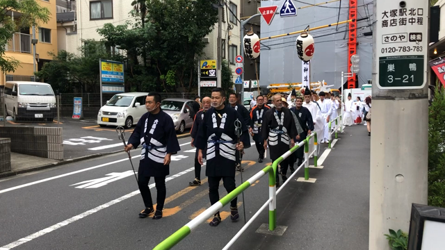 大塚　天祖神社　令和２年例大祭　氏子各町清祓行列の記事動画