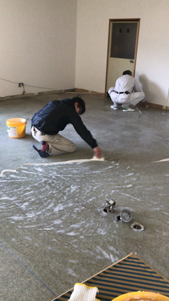 タイルカーペットの記事動画