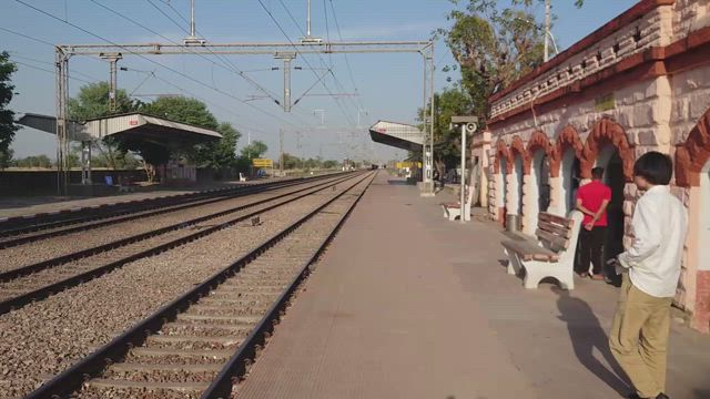《スロス編④》ラクダに乗ってインドローカル旅時間〜takuのインド旅行記の記事動画