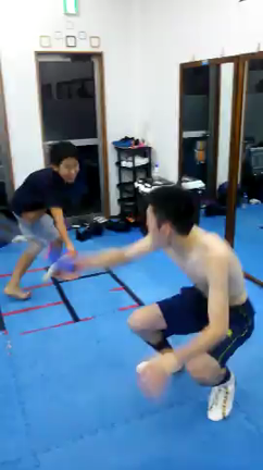 くだらない戦いの記事動画