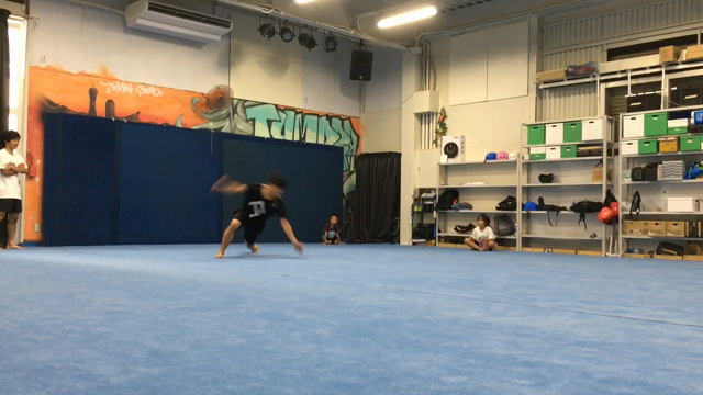 神戸タンブリングドラゴンの記事動画