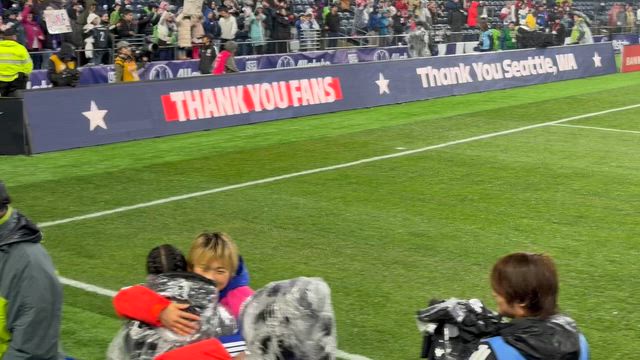 【シアトル】息子歓喜！浜野まいか選手の決定弾と息子への特別ギフトの記事動画
