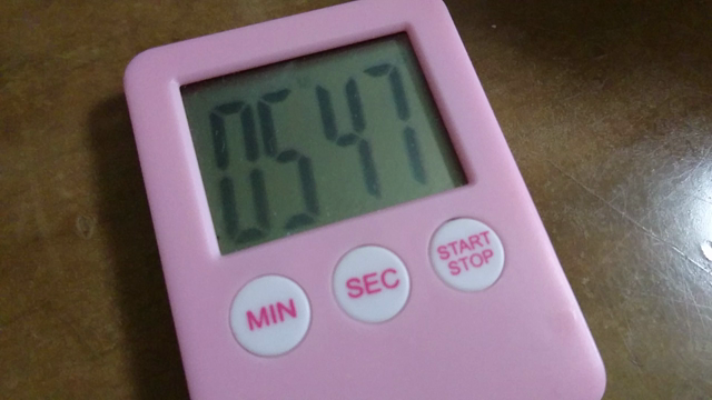 数字が増えていくタイマーの記事動画