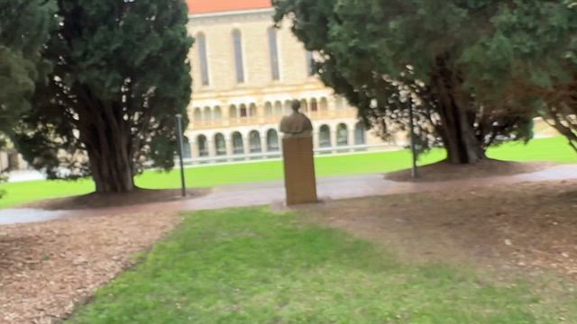 息子の留学の引越し手伝いと私的に感じたパースの事情の記事動画