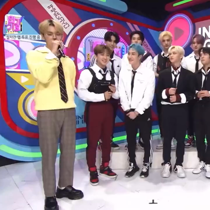 ヨンジュン人気歌謡MC(10/9)とTwitter♡ヨンジュンのフォトタイム(T:TIME)♡の記事動画