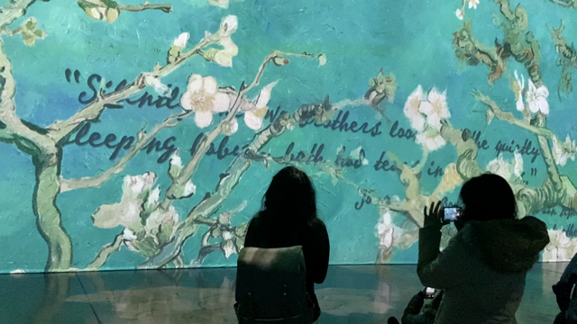 ポートランドコンベンションセンターでゴッホ展(Beyond Van Gogh Portland)の記事動画