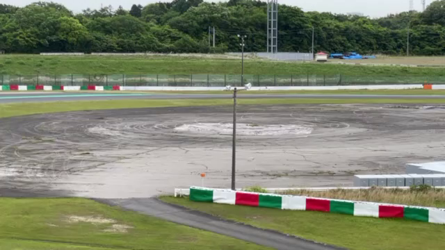 サンデーウィーク【5月15日編】 〜4時間耐久ロードレース JP250〜の記事動画