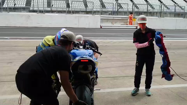 バタバタなサンデーロードレースRd3     【 5月13日,14日編】の記事動画