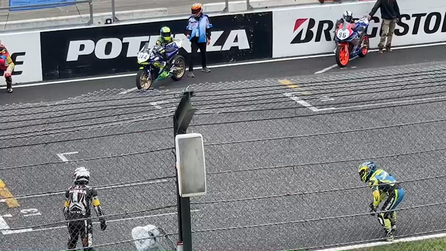 サンデーウィーク【5月15日編】 〜4時間耐久ロードレース JP250〜の記事動画
