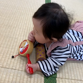 児童館での娘ちゃんの画像