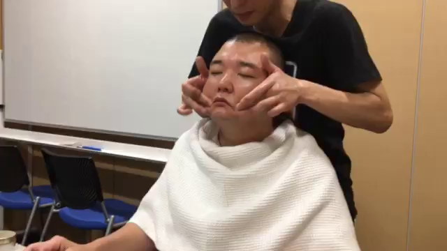 生放送前に…の記事動画