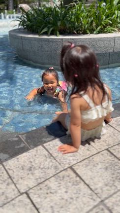 水遊び！！！の記事動画