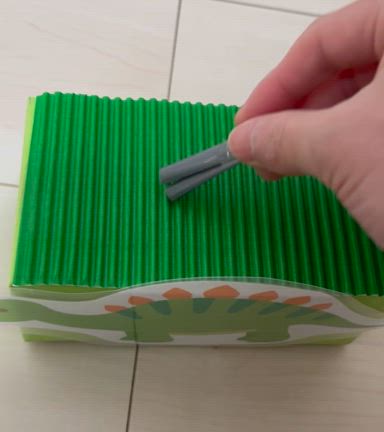 楽器作り:ギロザウルスの記事動画