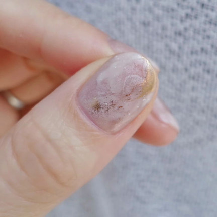 【動画あり】ヌーディーな大人ニュアンスネイルの記事動画