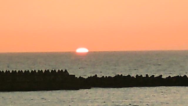 急に青空。急に積乱雲。の記事動画