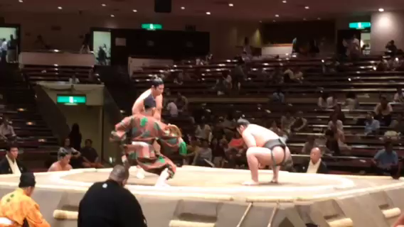 初場所 はじまりましたあ！の記事動画