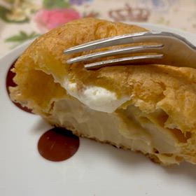 風味豊か！シャトレーゼ ダブルシュークリーム茨木県産和栗のサムネイル画像