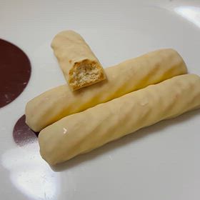 超ロングセラー！ブルボン ホワイトロリータのサムネイル画像
