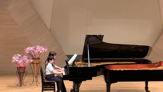 発表会　4/28 　連弾動画の記事動画