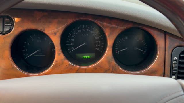 2000モデルXKR…。の記事動画