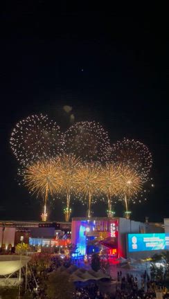 オマーンのローズアイス、大感動の大花火！万博最終日③の記事動画