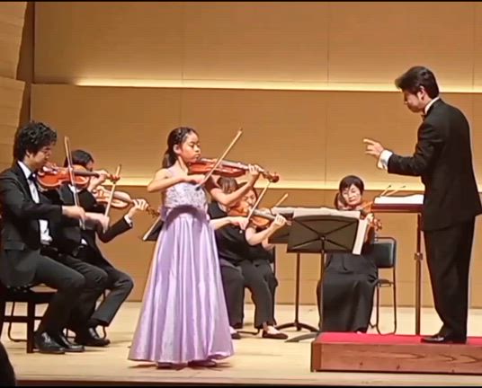 ジュニアソリストコンサート生徒さん演奏動画♪の記事動画